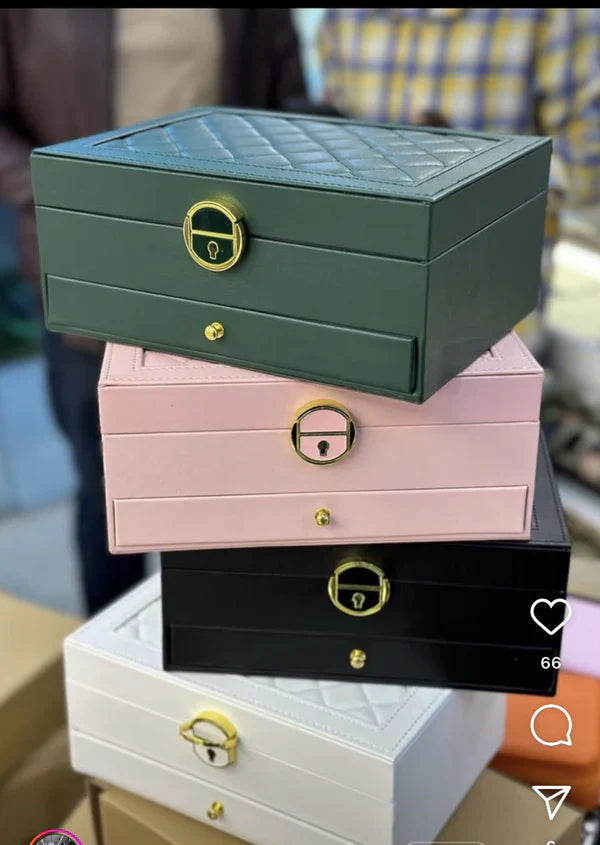 Premium Jewelry Organizer Box - Elegant Storage Solution in Black and Dark Green